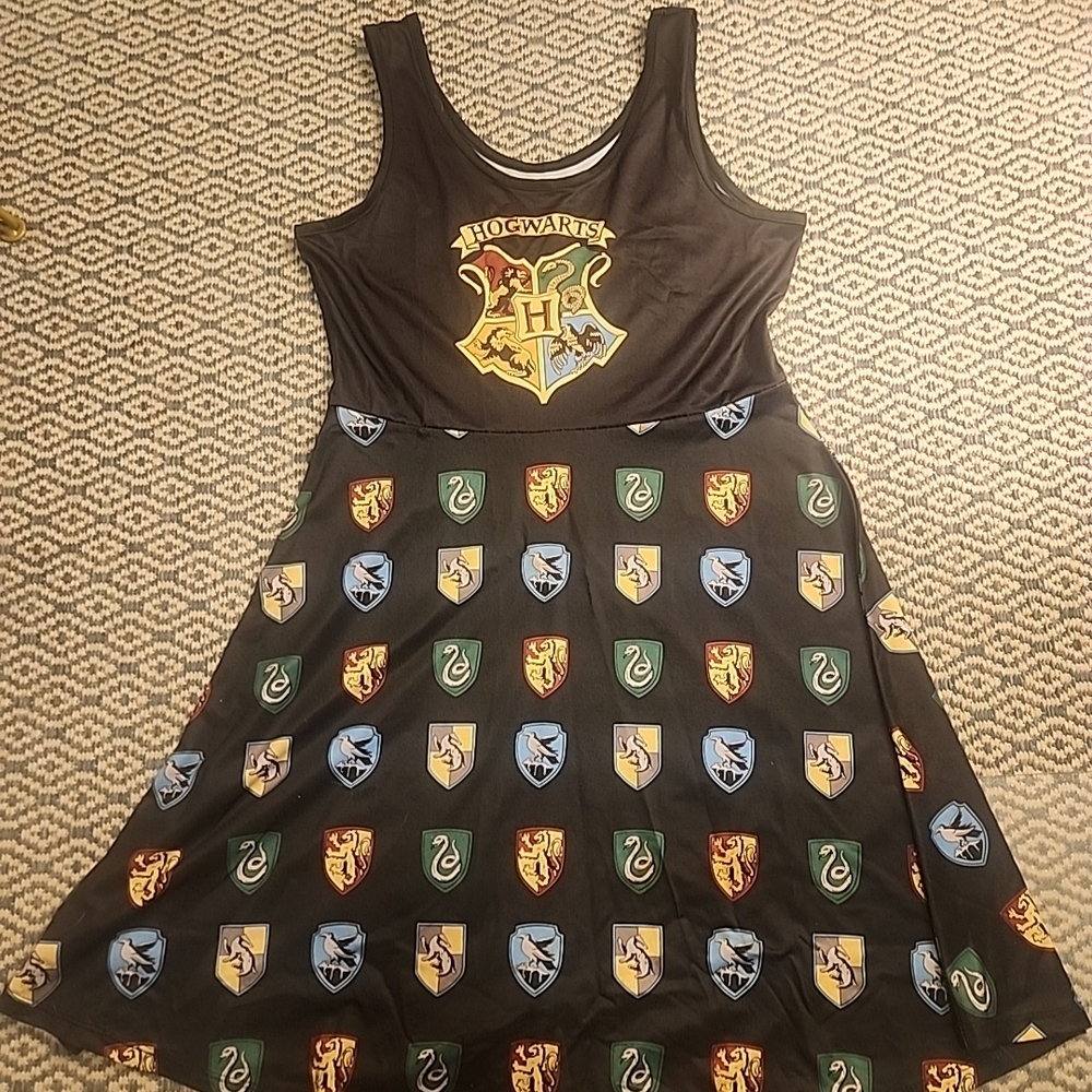 Warner Bros. Hogwarts Crest Kids Tank Top - Black